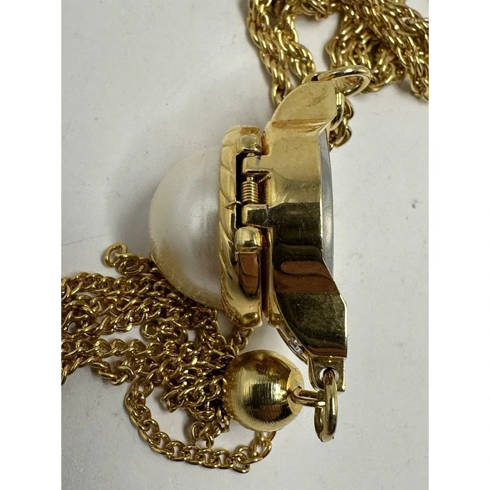 Futura Pendant Ladies Watch New Battery Faux Pearl Tassel‎ 21MM 30